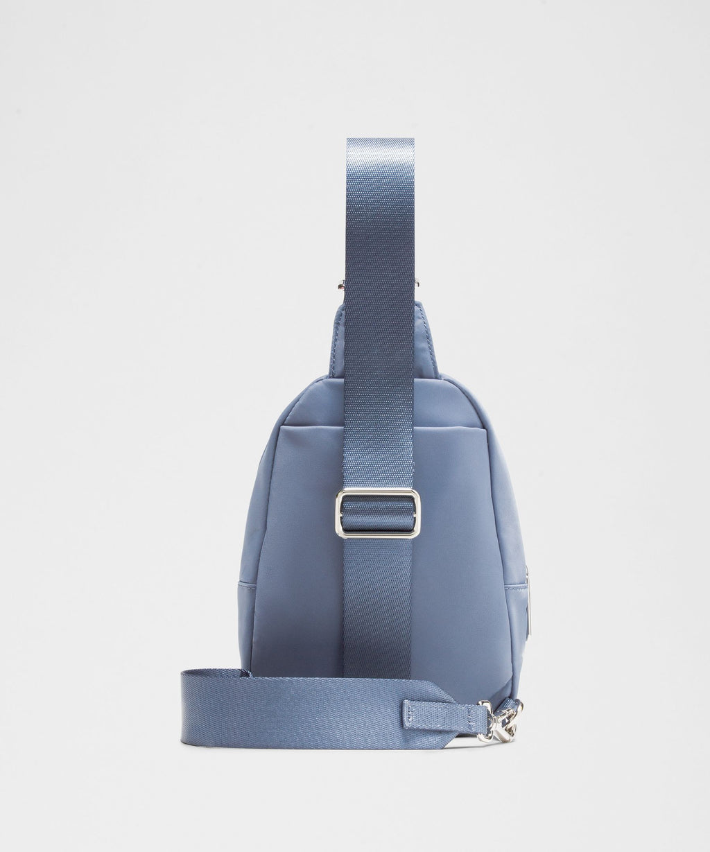 Everywhere Sling Bag Small 2L
