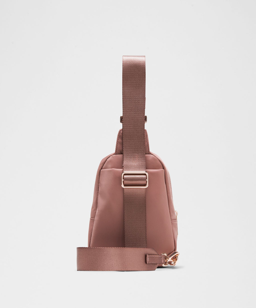 Everywhere Sling Bag Small 2L