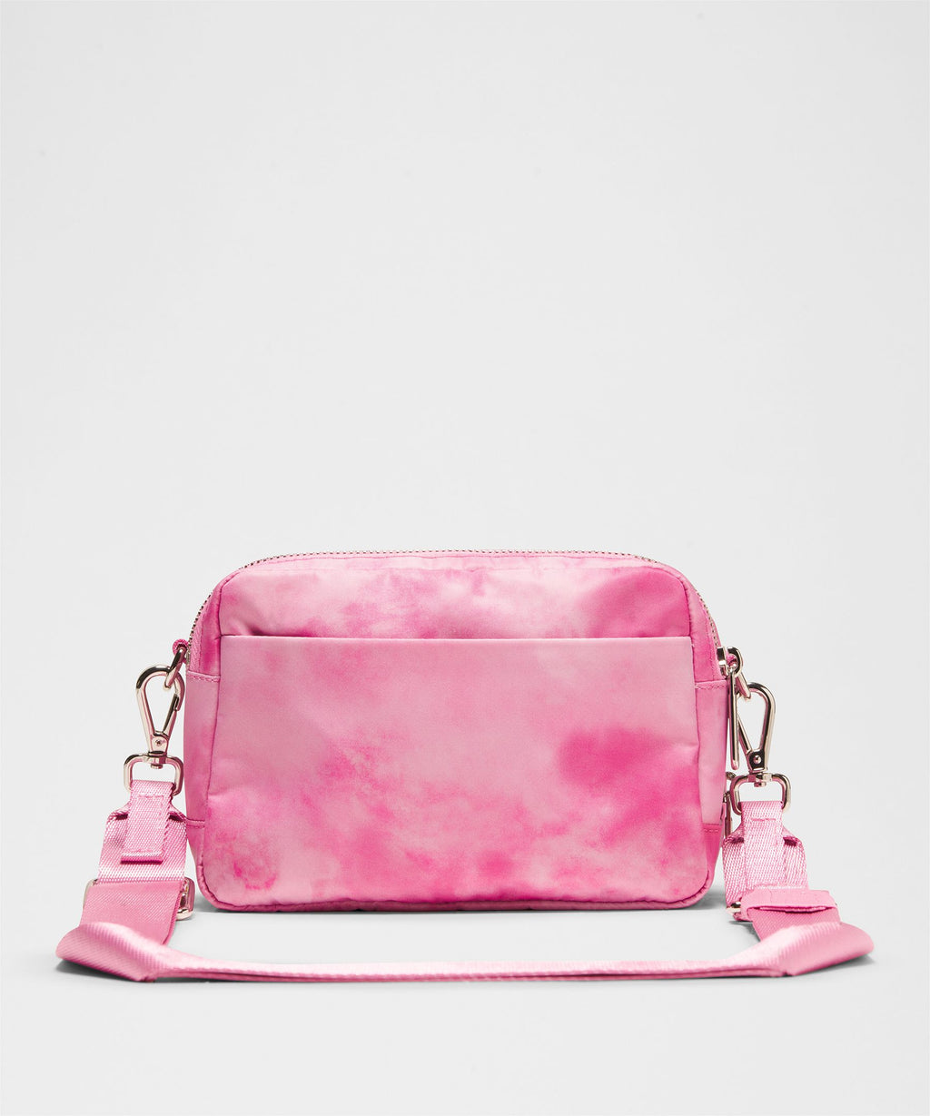 Everywhere Crossbody Bag 2LMetal Hardware