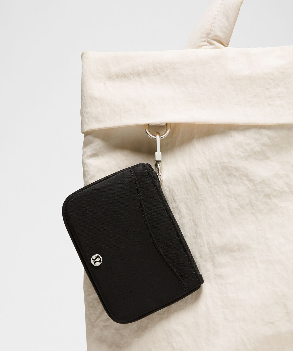 Clippable Card Holder