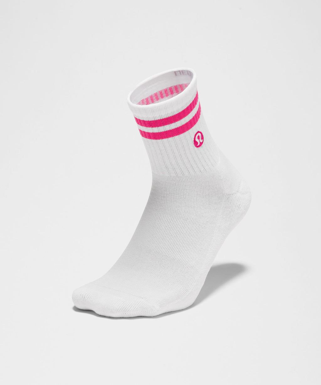 Unisex Daily Essential Quarter SocksStripe