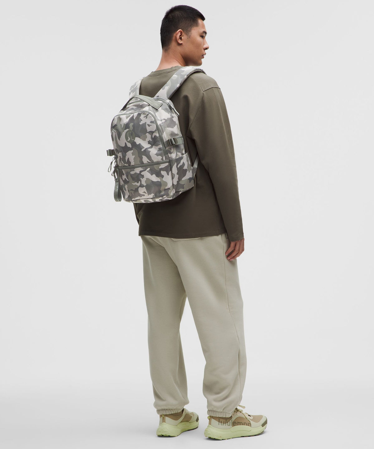 New Crew Backpack 22LUpdated