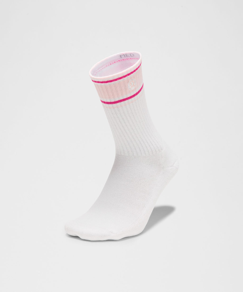 Unisex Daily Essential Crew SocksRetro Stripe