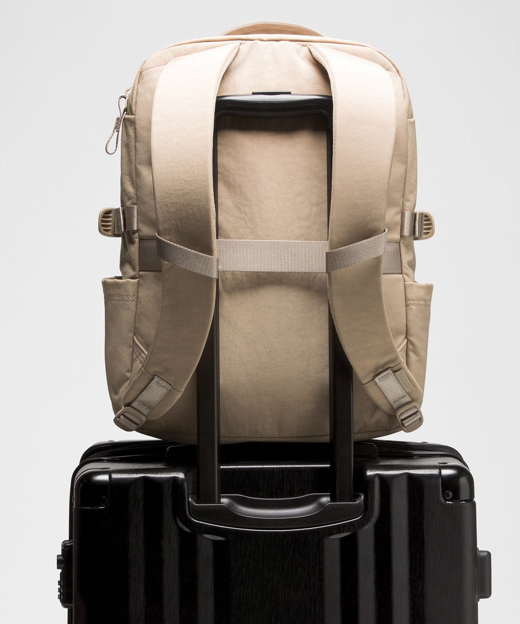 New Crew Backpack 22L