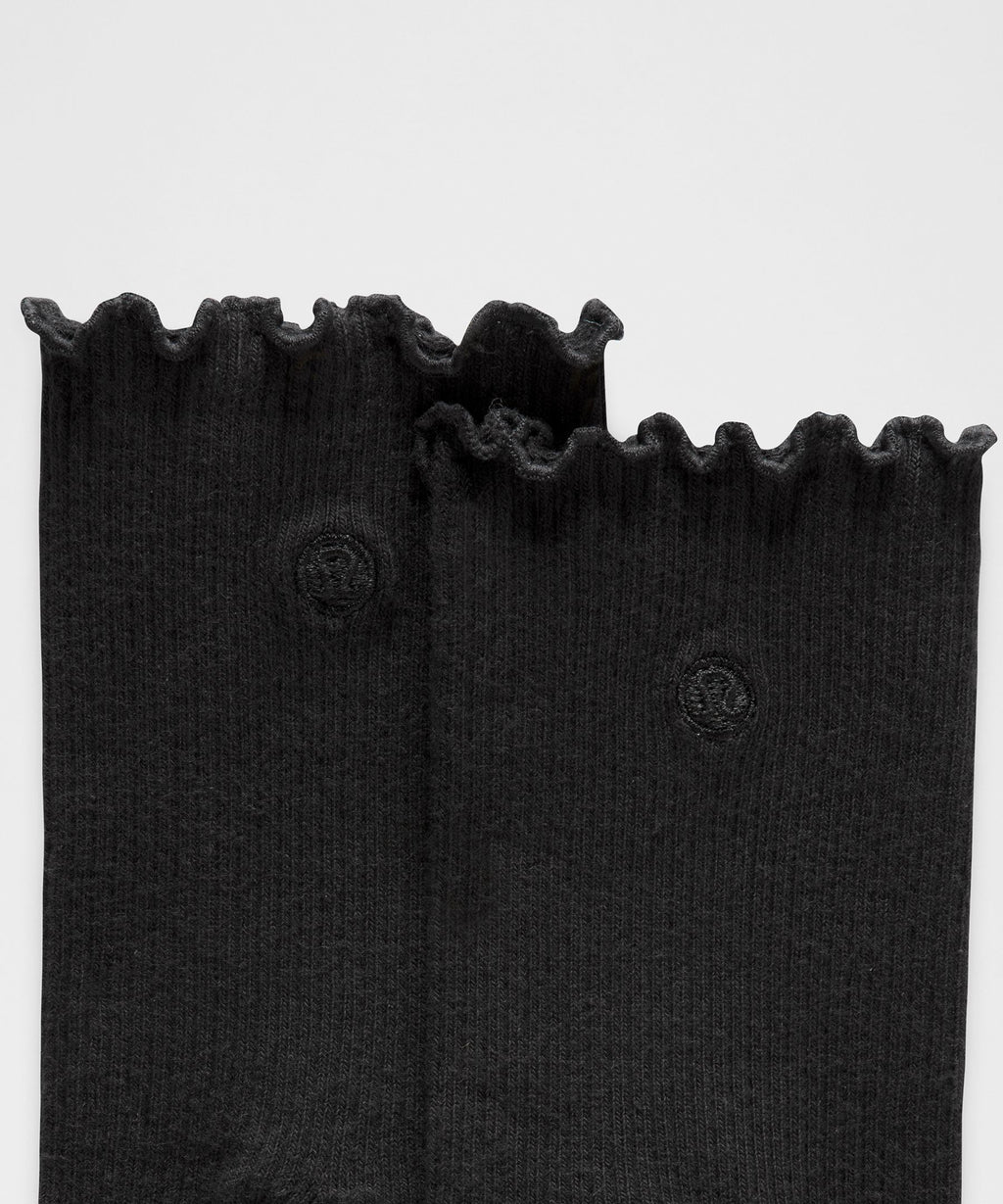 Unisex Lettuce Edge Quarter Socks