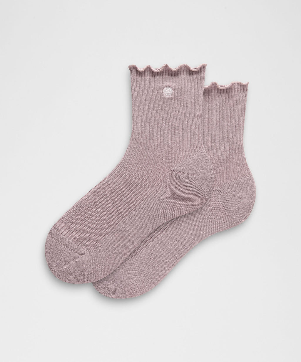 Unisex Lettuce Edge Quarter Socks