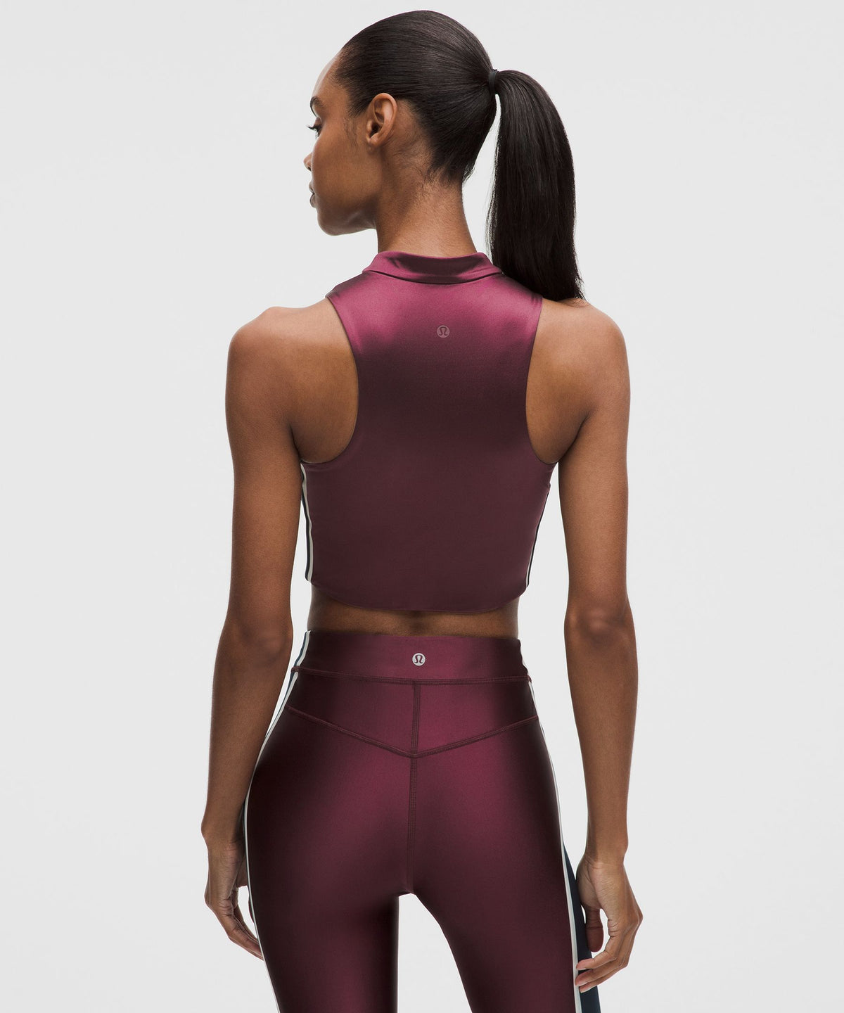 Satin Shine Full-Zip Tank Top Medium Support, B/C CupStripe