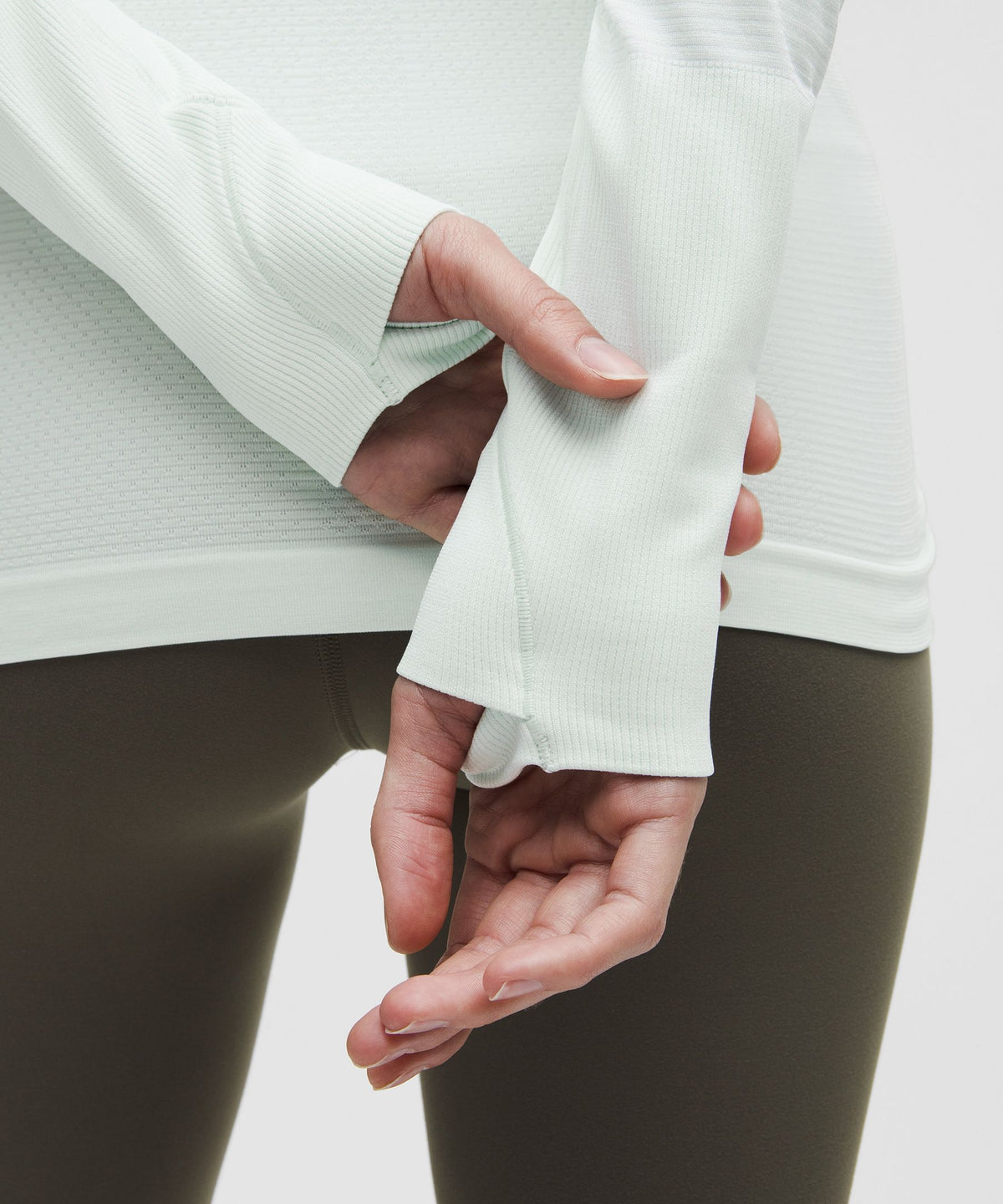 Swiftly Tech Long-Sleeve Shirt 2.0Hip Length