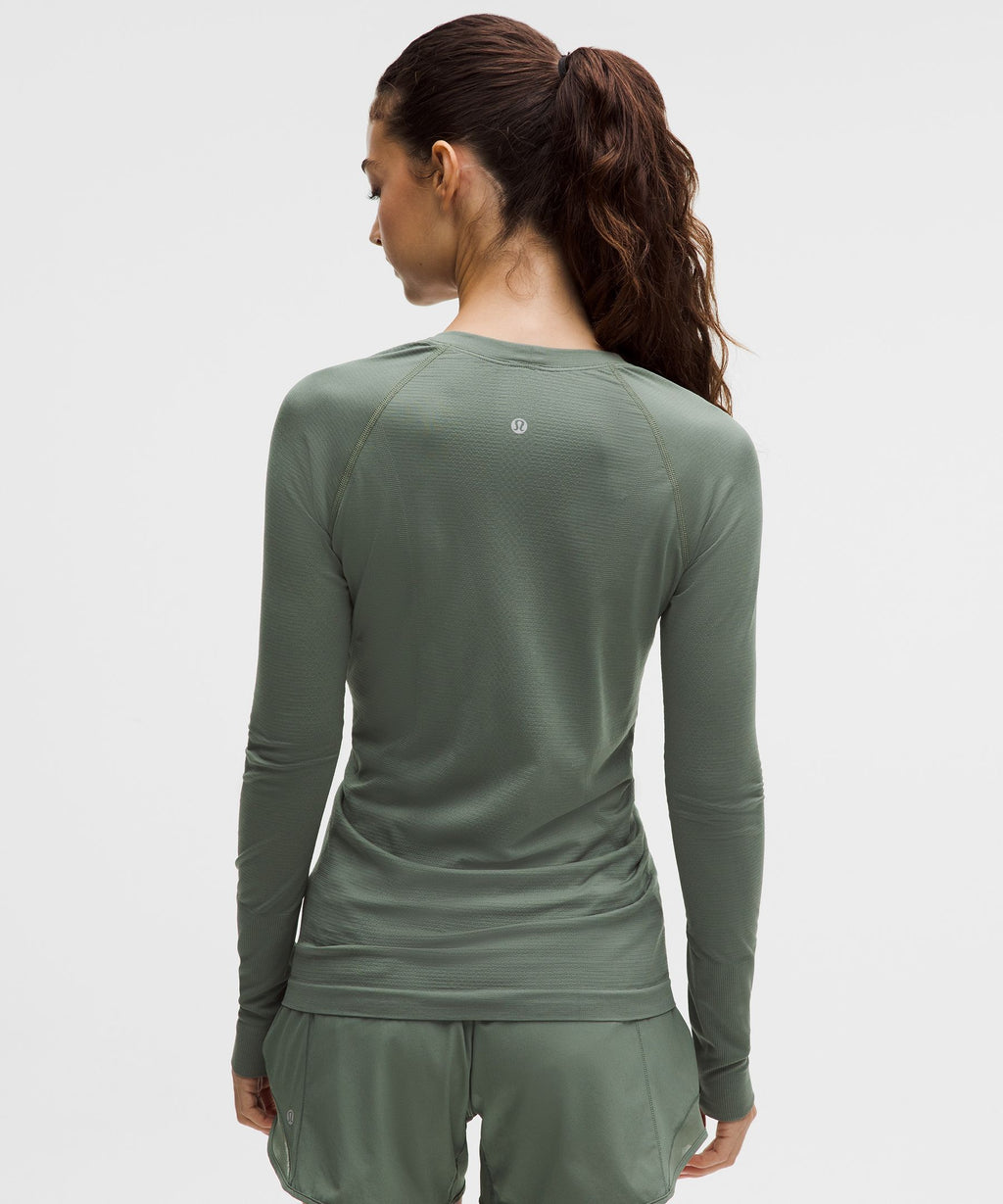 Swiftly Tech Long-Sleeve Shirt 2.0Hip Length