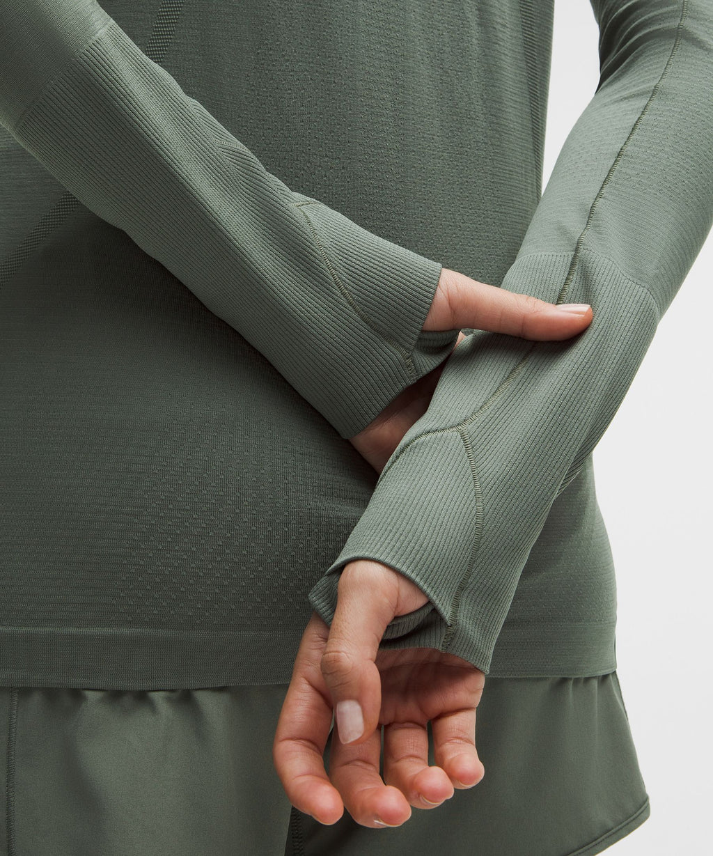 Swiftly Tech Long-Sleeve Shirt 2.0Hip Length