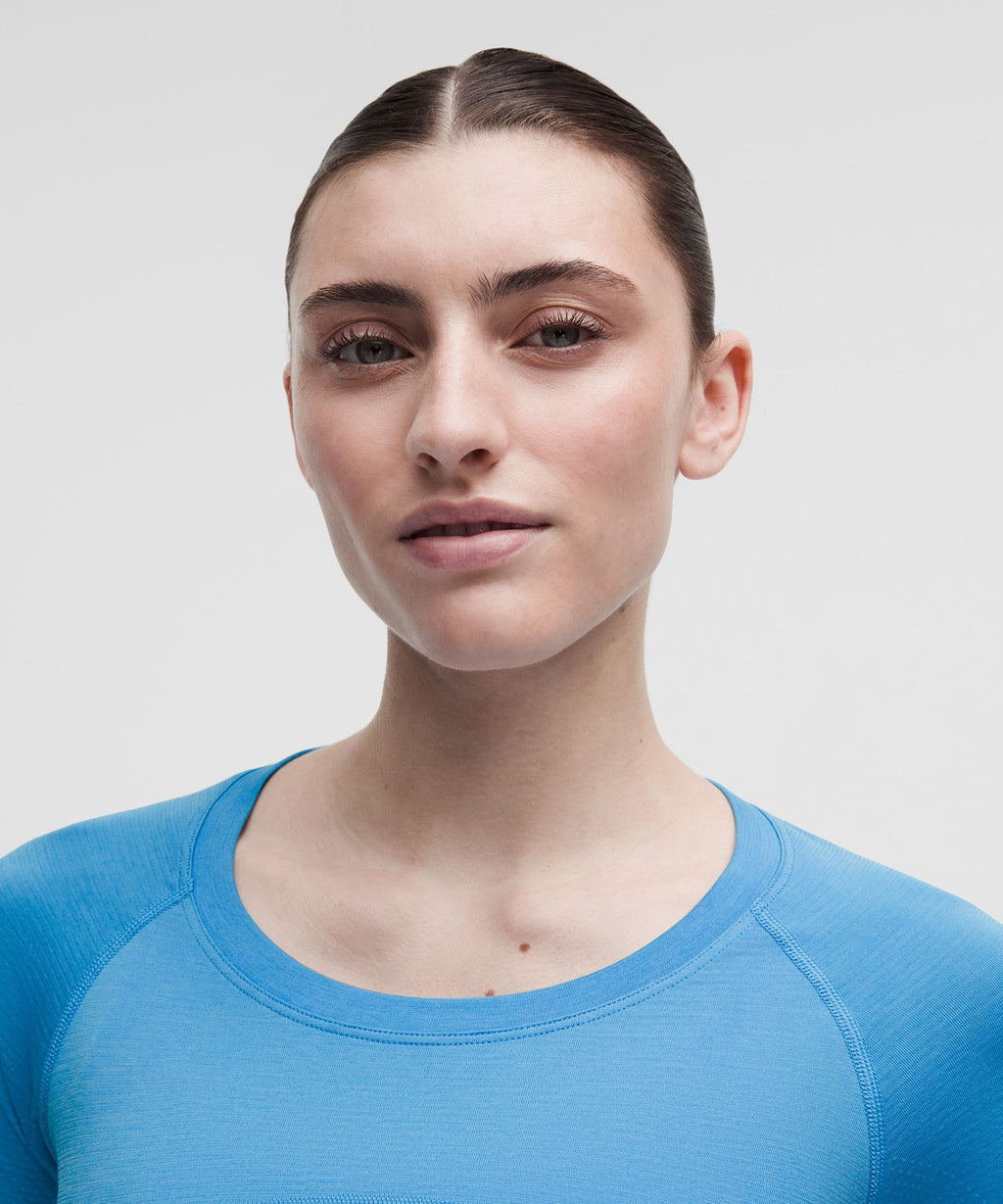 Swiftly Tech Long-Sleeve Shirt 2.0Hip Length