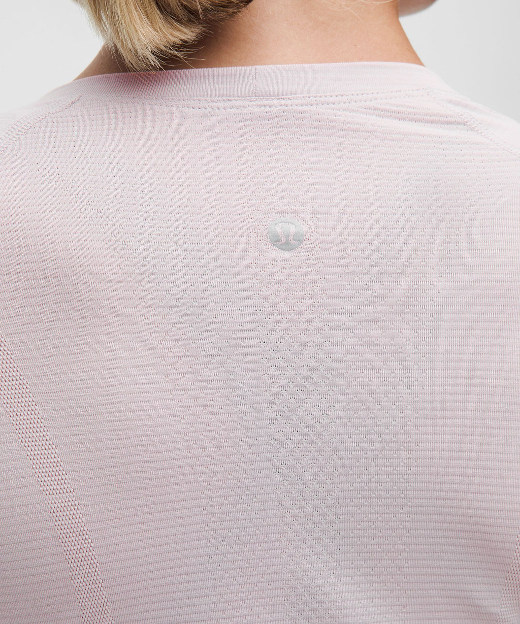 Swiftly Tech Long-Sleeve Shirt 2.0Hip Length
