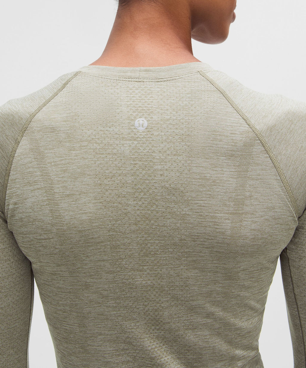 Swiftly Tech Long-Sleeve Shirt 2.0Hip Length