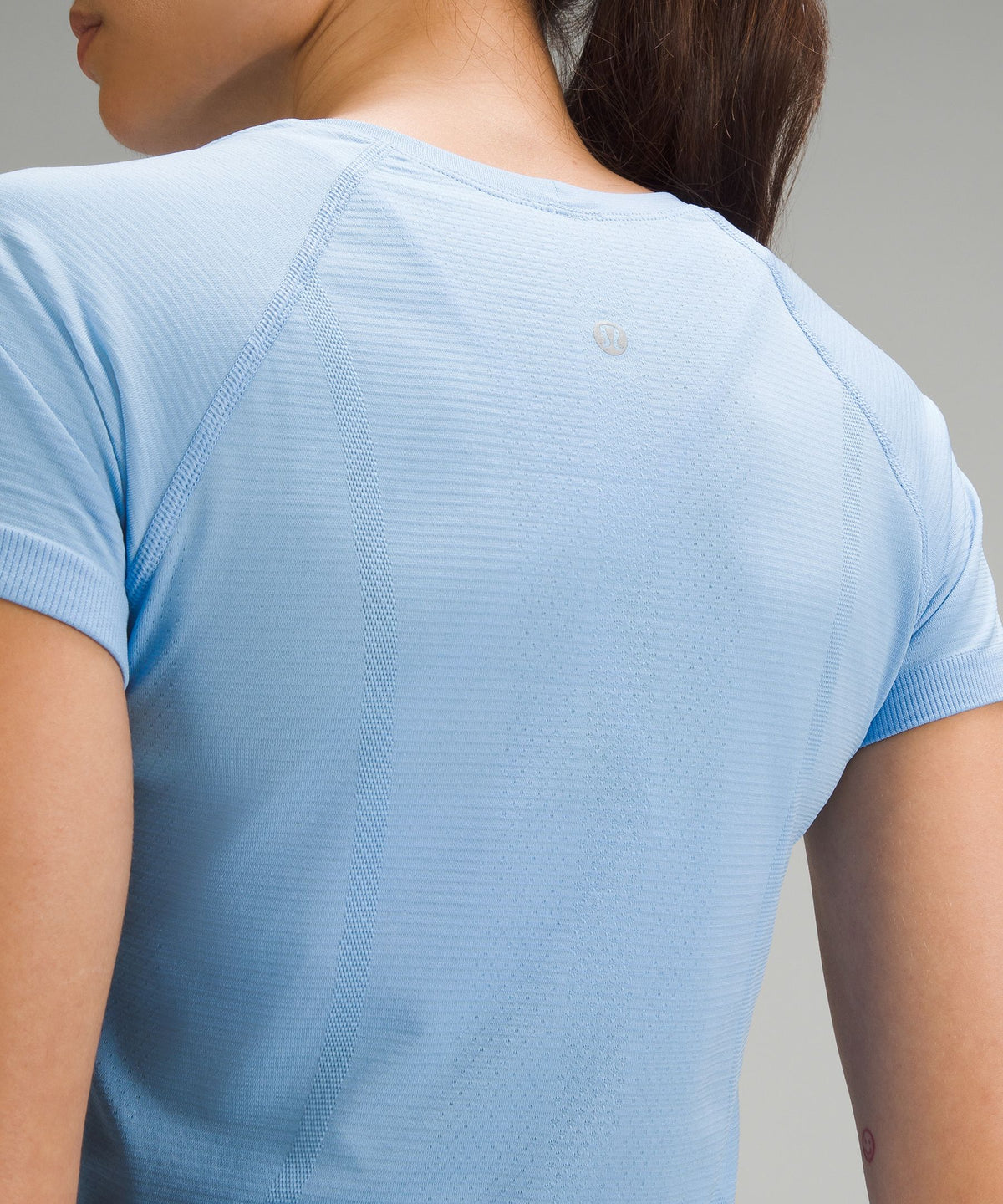 Swiftly Tech Short-Sleeve Shirt 2.0Hip Length