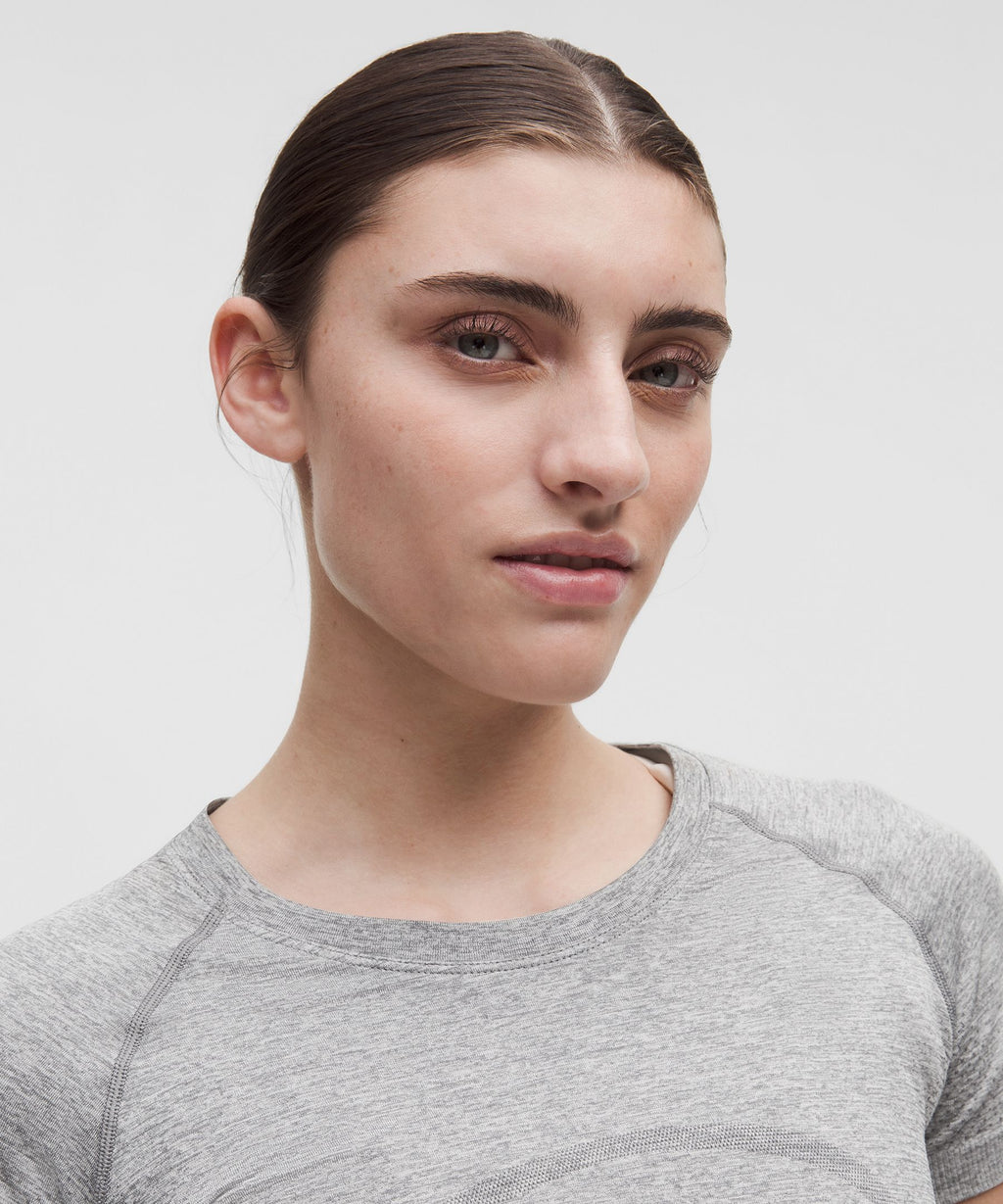 Swiftly Tech Short-Sleeve Shirt 2.0Hip Length