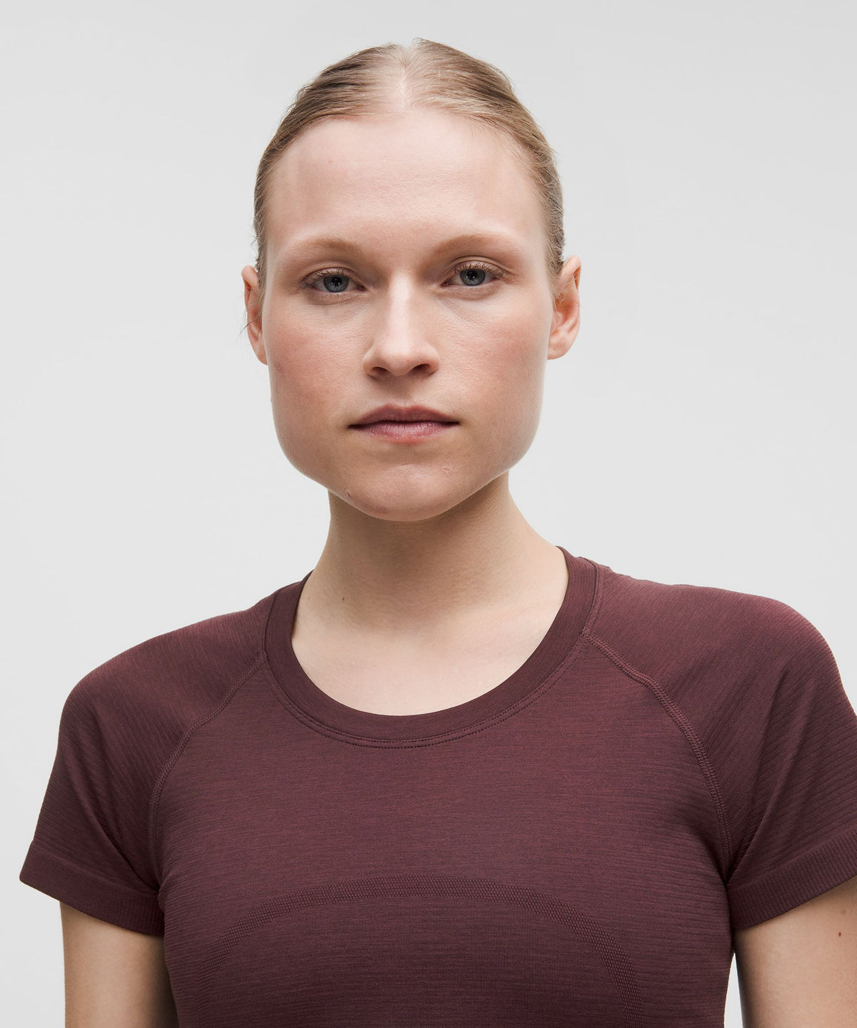 Swiftly Tech Short-Sleeve Shirt 2.0Hip Length