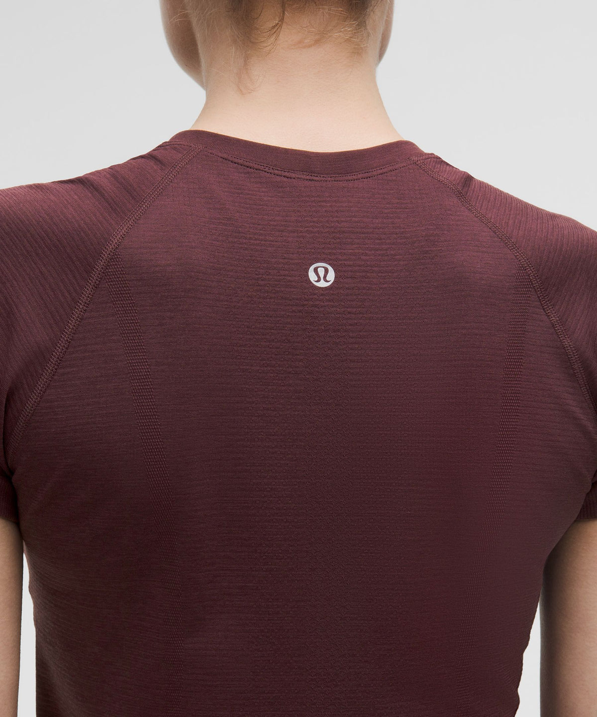 Swiftly Tech Short-Sleeve Shirt 2.0Hip Length