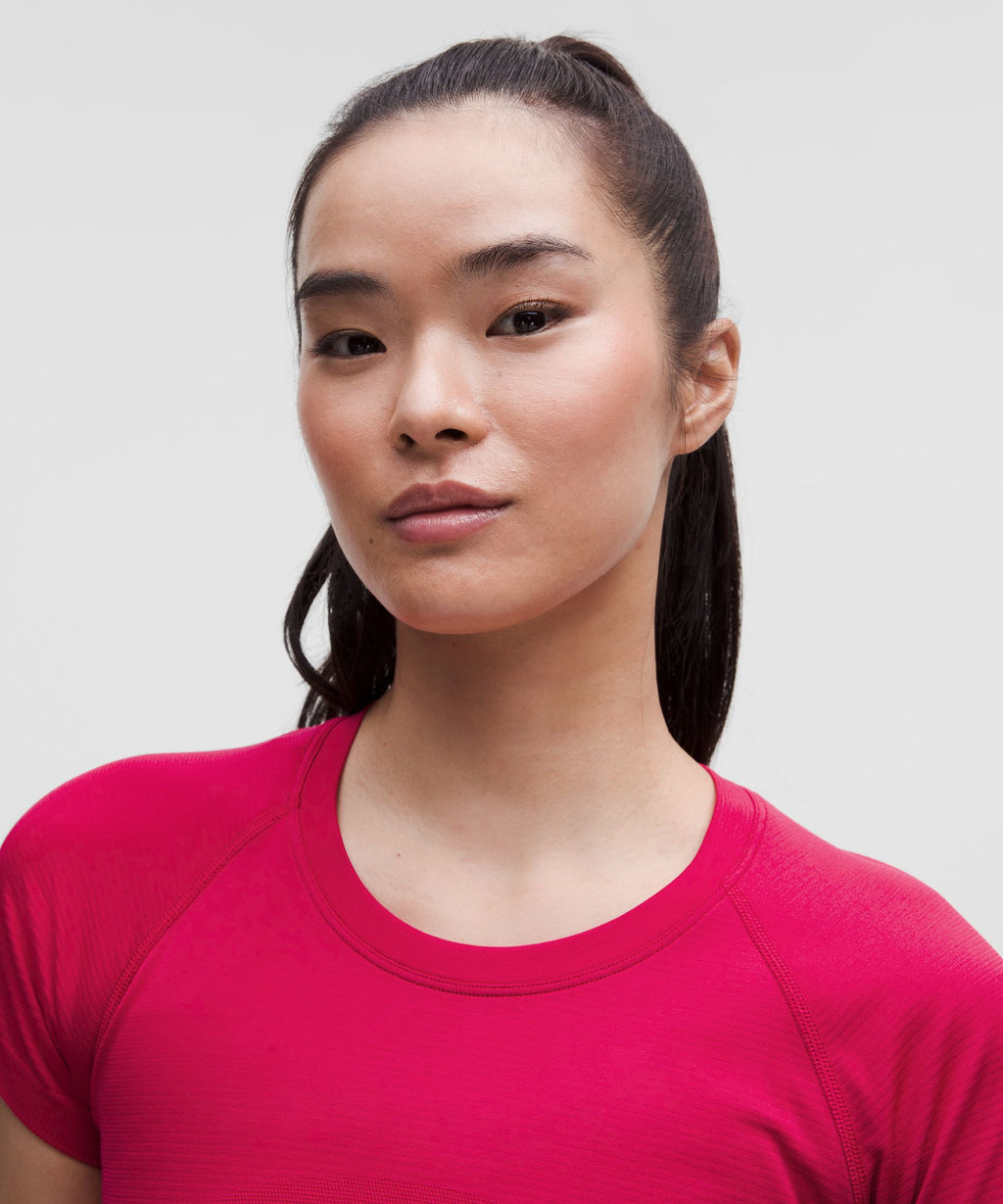 Swiftly Tech Short-Sleeve Shirt 2.0Hip Length