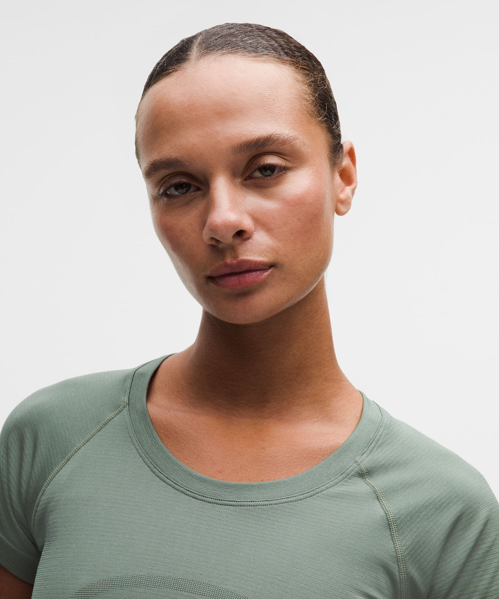 Swiftly Tech Short-Sleeve Shirt 2.0Hip Length