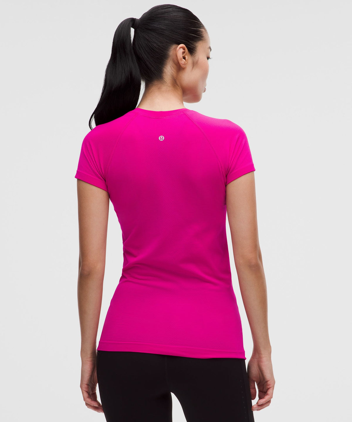 Swiftly Tech Short-Sleeve Shirt 2.0Hip Length