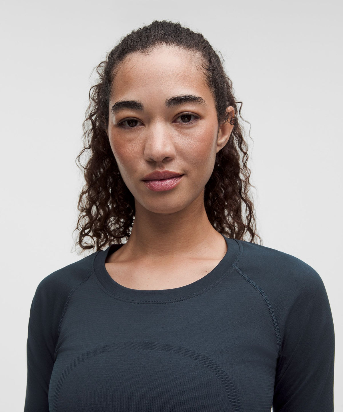 Swiftly Tech Long-Sleeve Shirt 2.0Waist Length