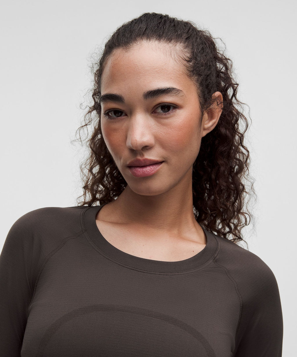 Swiftly Tech Long-Sleeve Shirt 2.0Waist Length