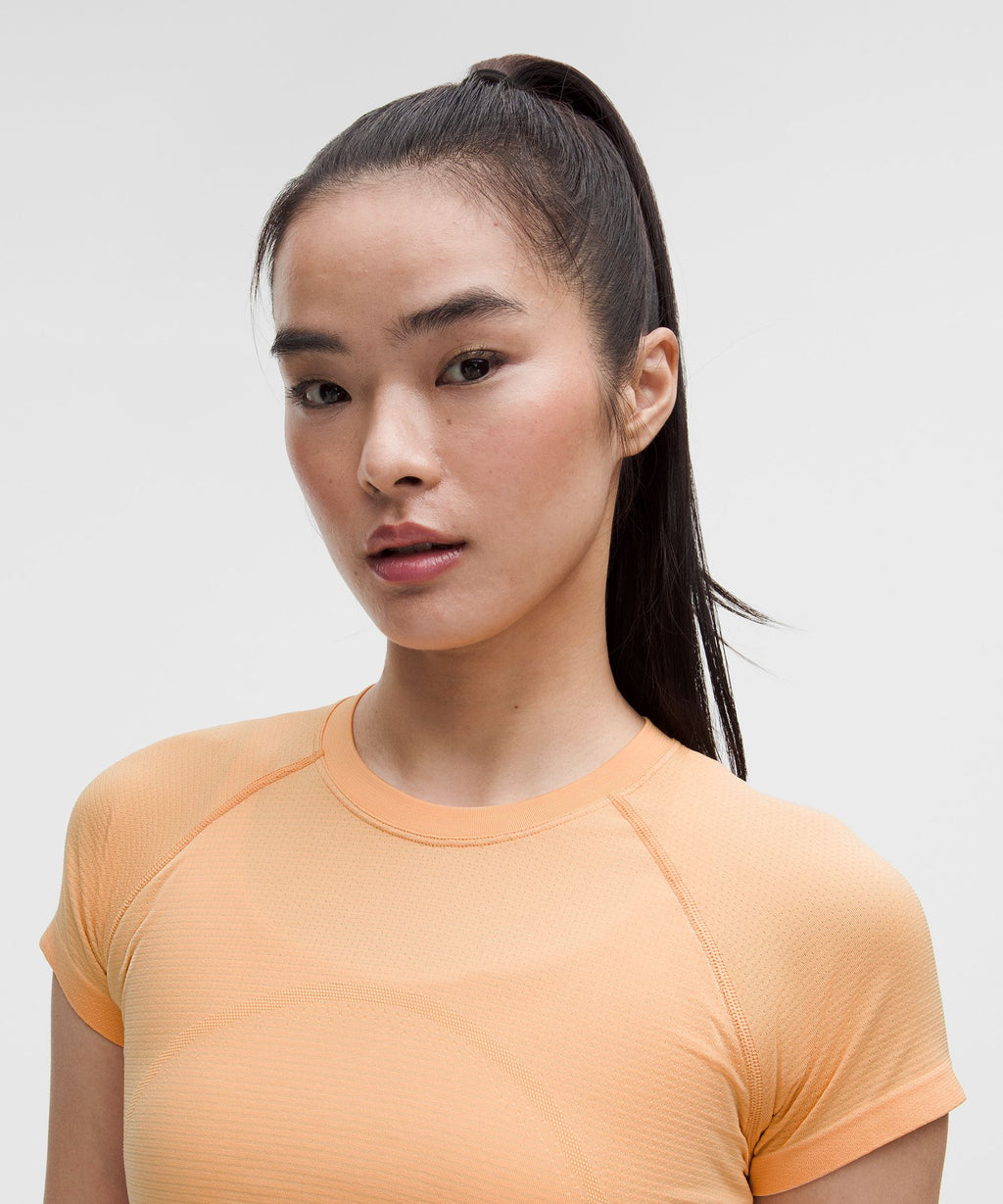 Swiftly Tech Cropped Short-Sleeve Shirt 2.0