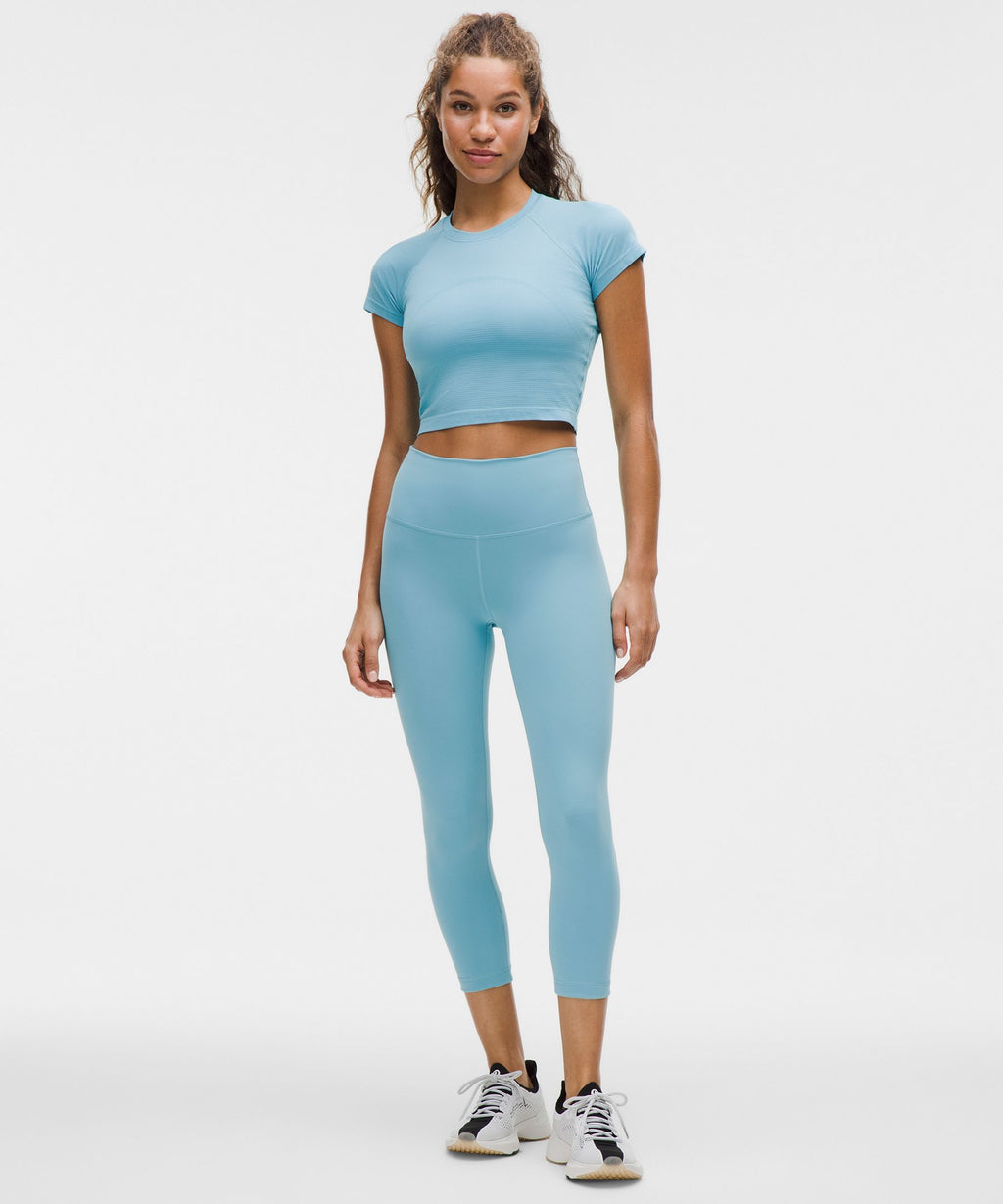Swiftly Tech Cropped Short-Sleeve Shirt 2.0
