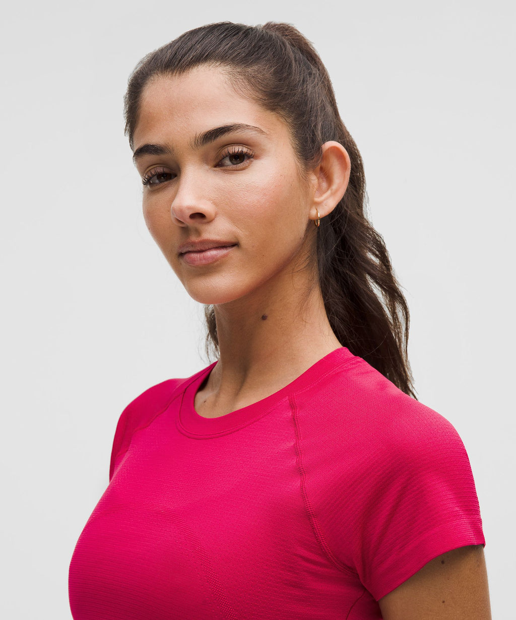 Swiftly Tech Cropped Short-Sleeve Shirt 2.0