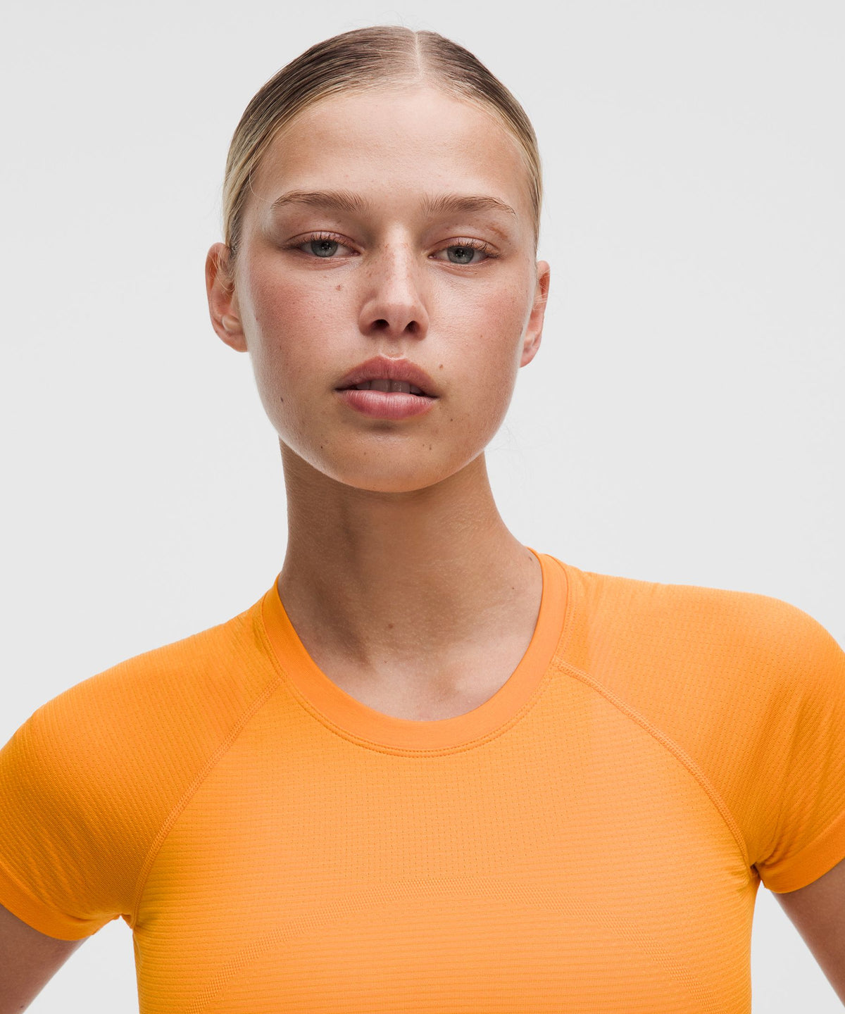 Swiftly Tech Cropped Short-Sleeve Shirt 2.0