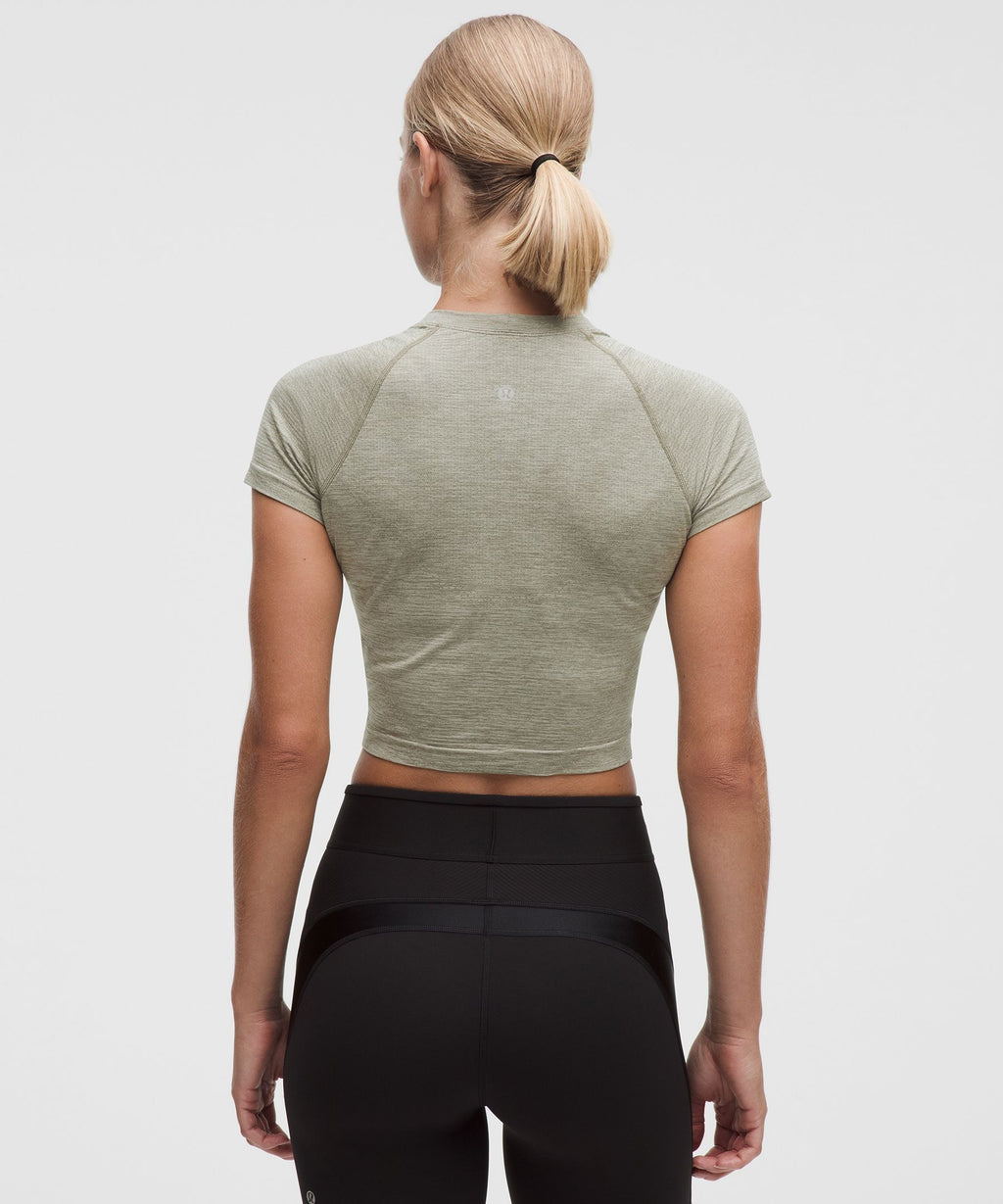 Swiftly Tech Cropped Short-Sleeve Shirt 2.0