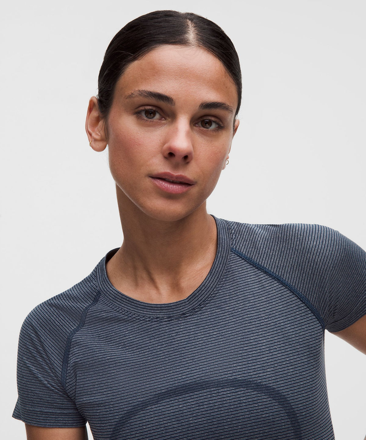 Swiftly Tech Short-Sleeve Shirt 2.0Hip Length