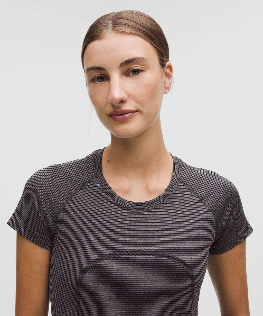 Swiftly Tech Short-Sleeve Shirt 2.0Hip Length