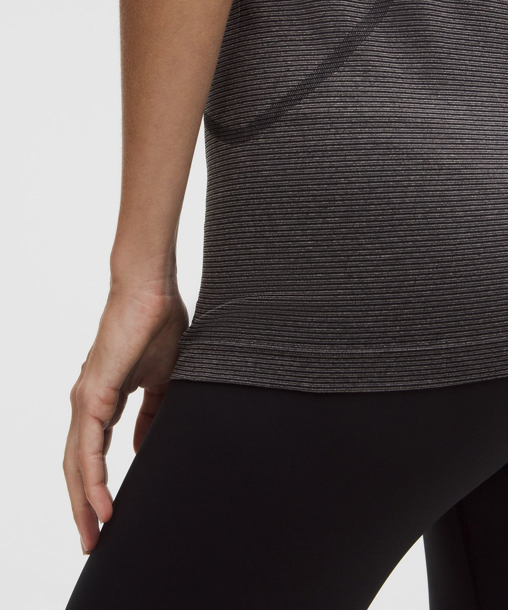 Swiftly Tech Short-Sleeve Shirt 2.0Hip Length