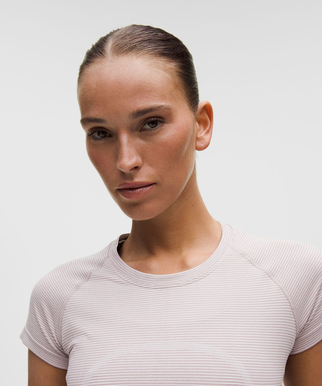 Swiftly Tech Short-Sleeve Shirt 2.0Hip Length