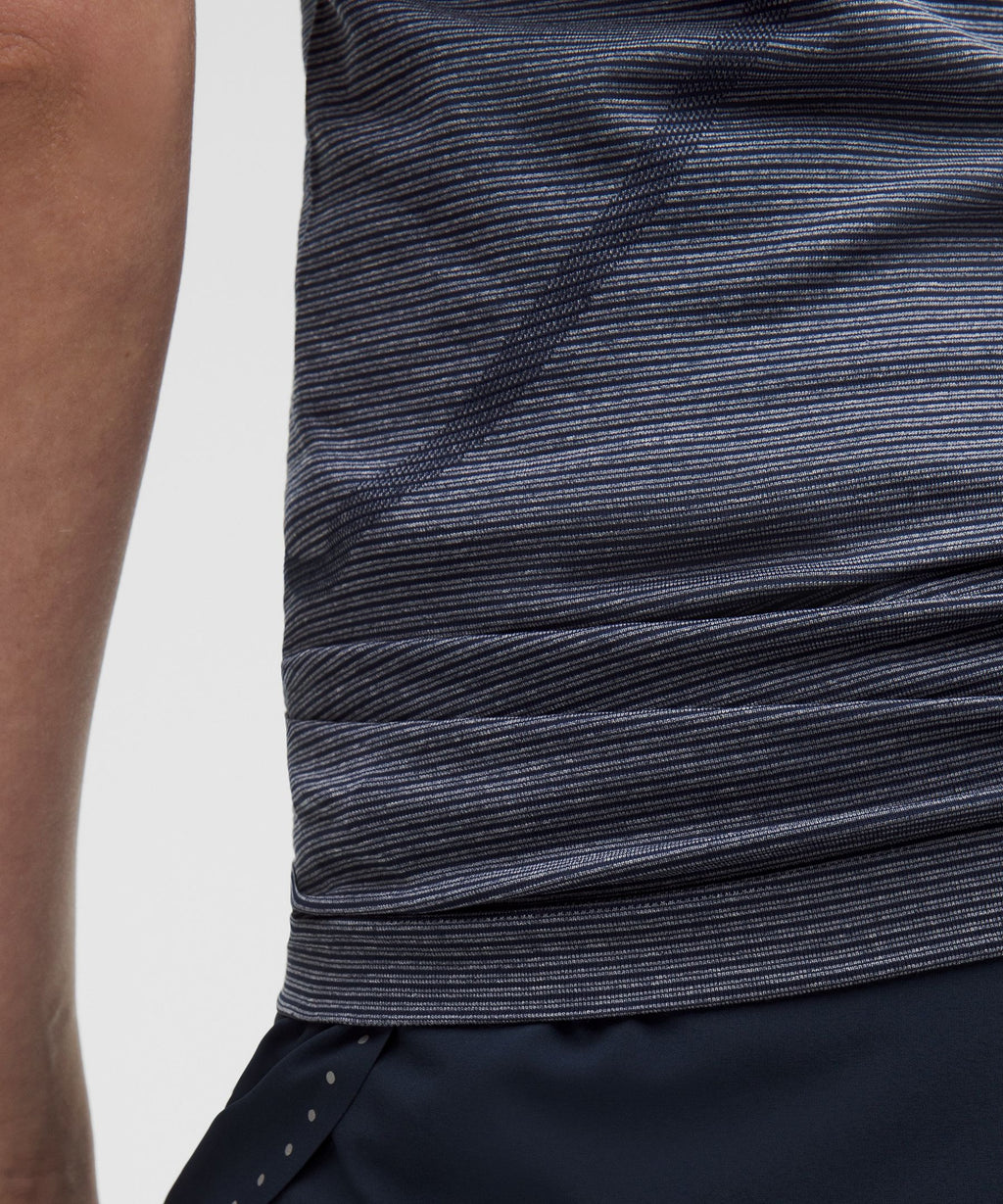 Swiftly Tech Short-Sleeve Shirt 2.0Hip Length