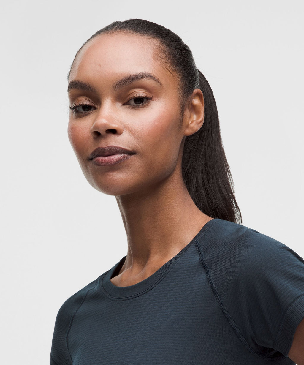 Swiftly Tech Short-Sleeve Shirt 2.0Hip Length