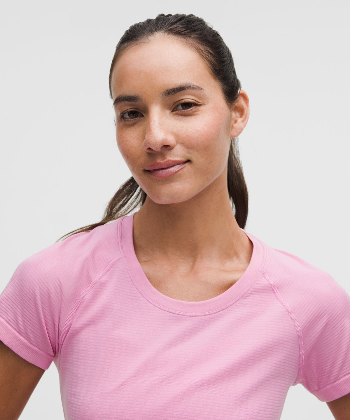 Swiftly Tech Short-Sleeve Shirt 2.0Hip Length