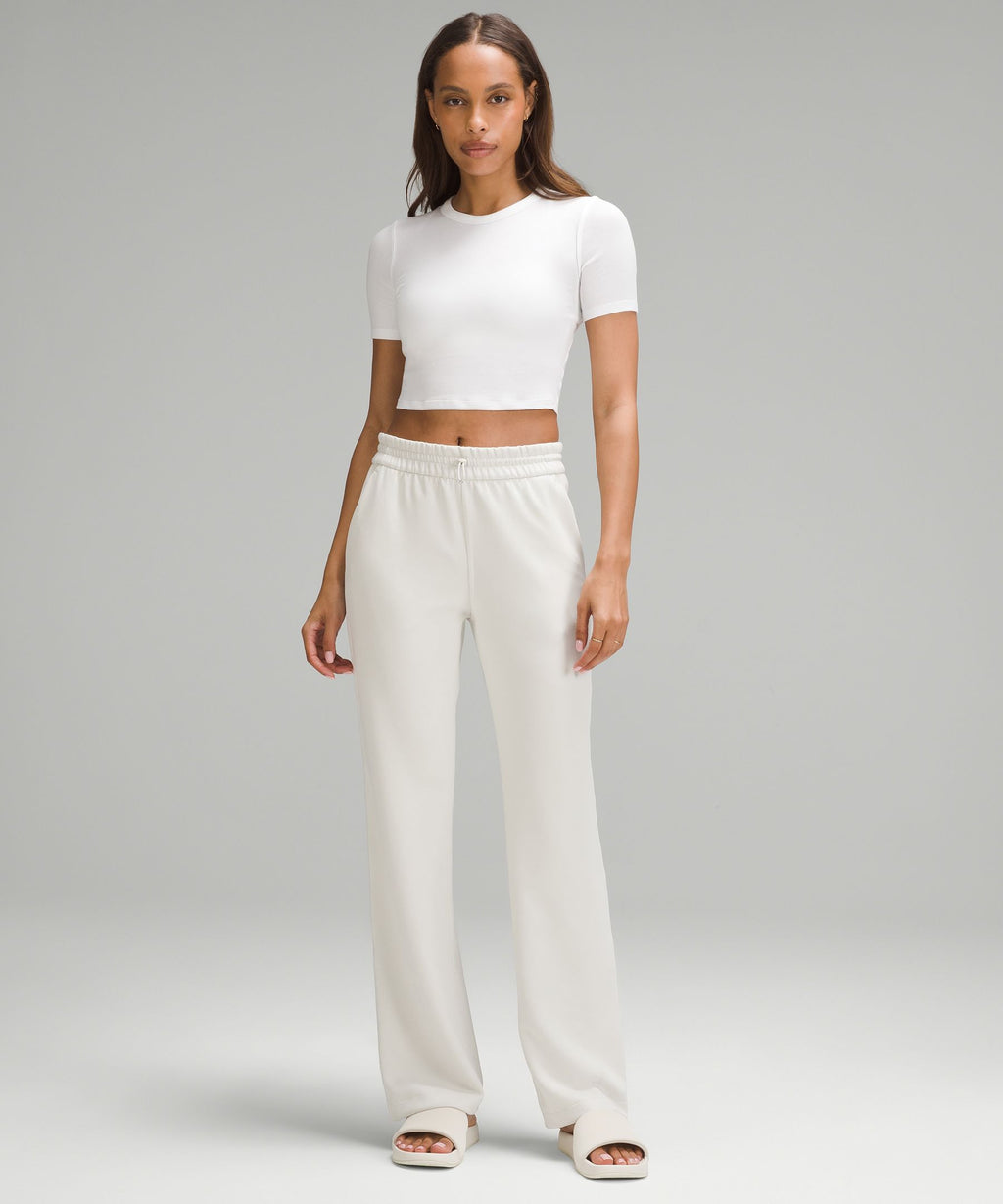 Hold Tight Straight-Hem Cropped T-Shirt
