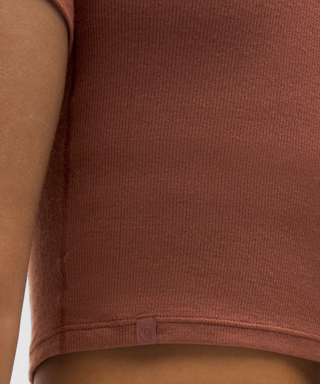Hold Tight Straight-Hem Cropped T-Shirt