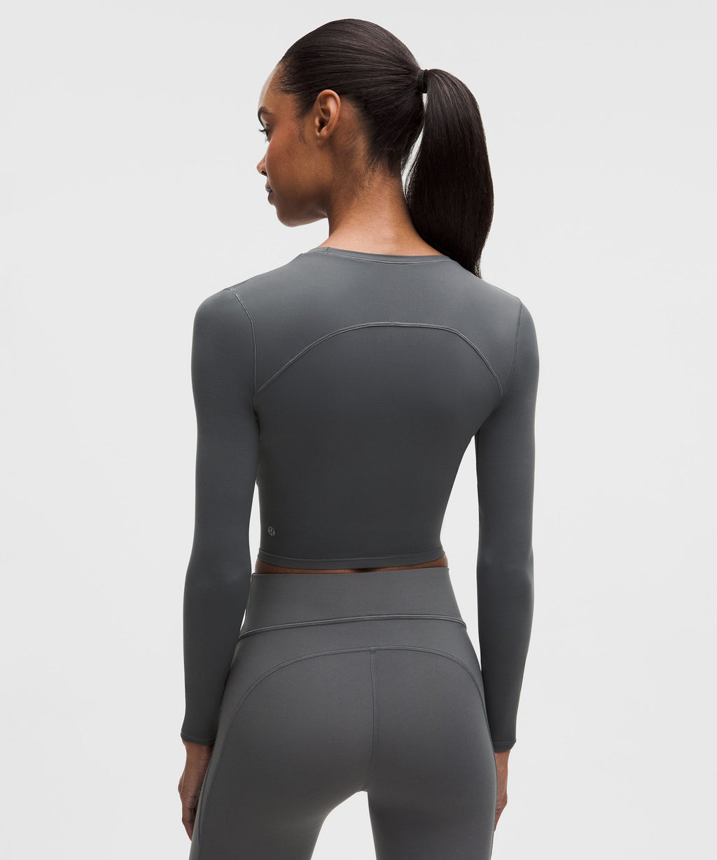 Unrestricted Power Cropped Long-Sleeve Shirt