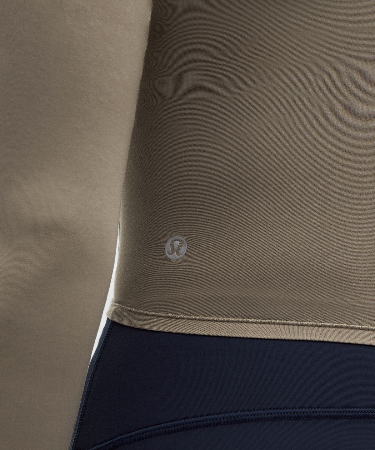 Unrestricted Power Cropped Long-Sleeve Shirt