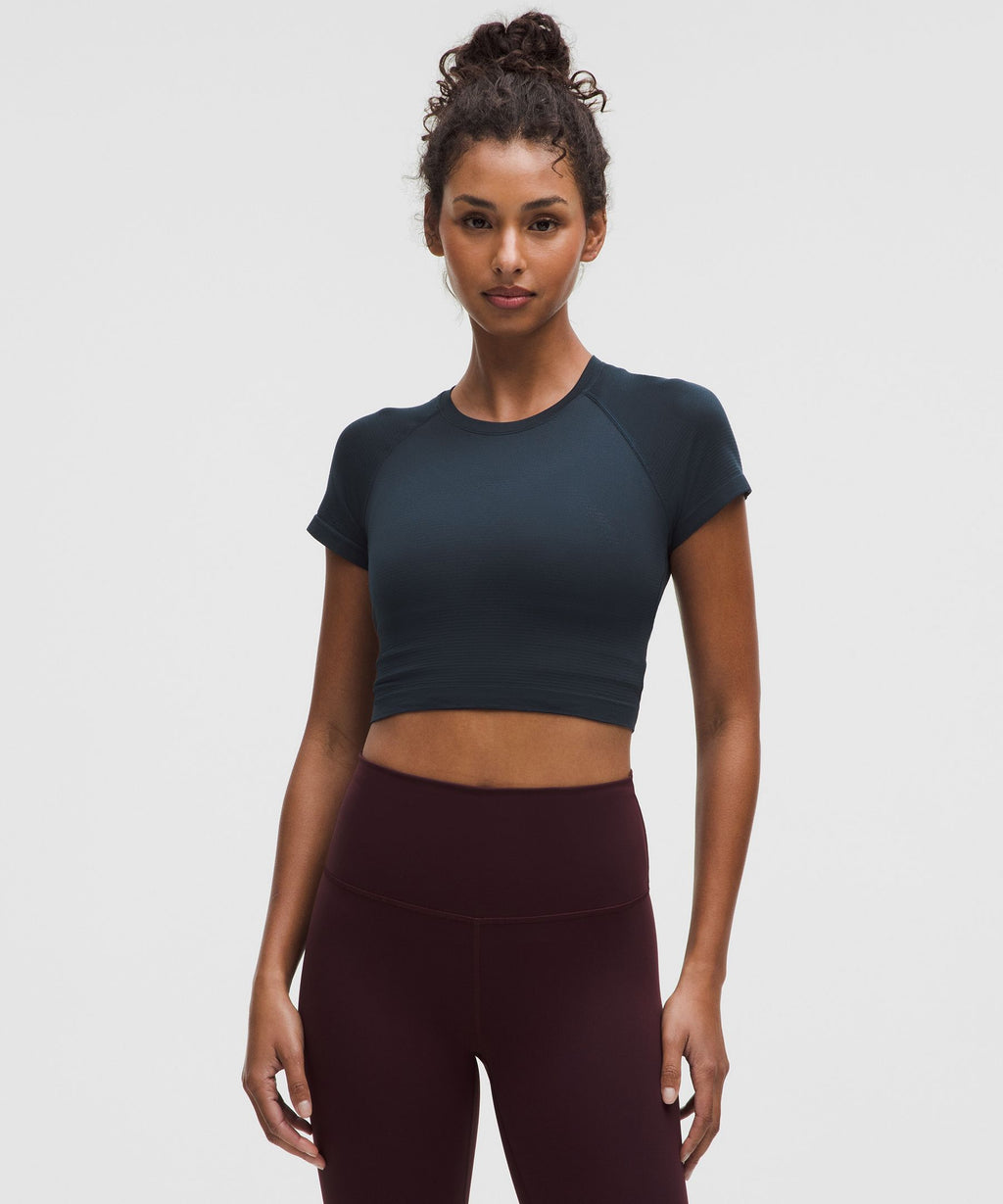 Swiftly Tech Cropped Short-Sleeve Shirt 2.0