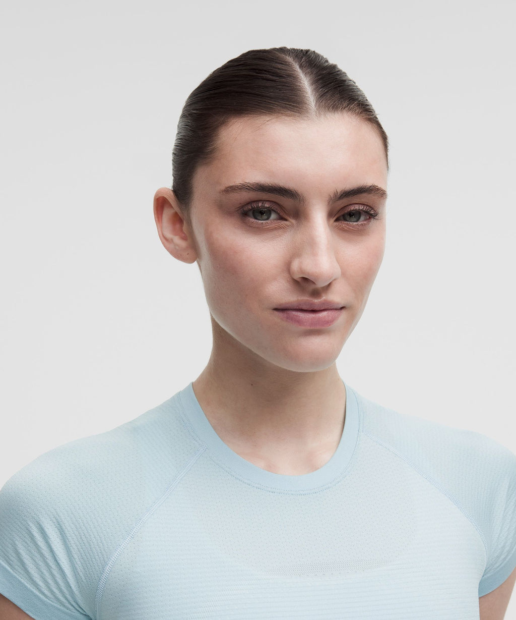 Swiftly Tech Cropped Short-Sleeve Shirt 2.0