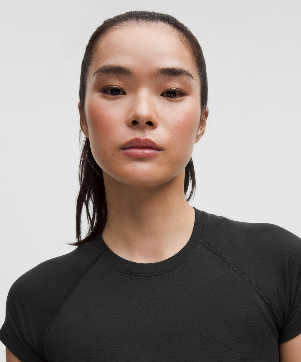 Swiftly Tech Cropped Short-Sleeve Shirt 2.0