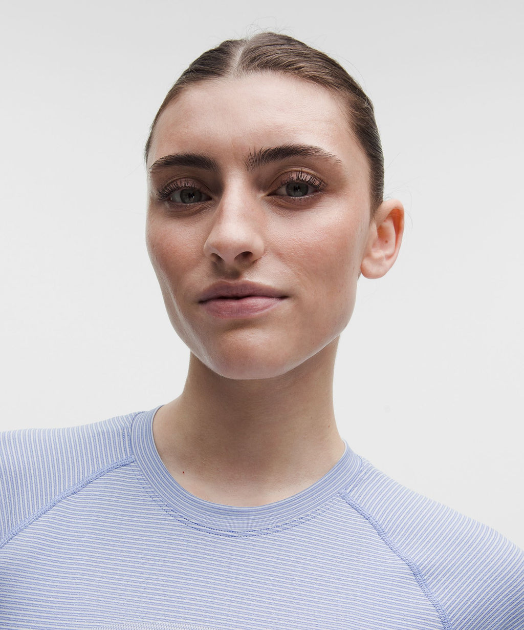 Swiftly Tech Cropped Short-Sleeve Shirt 2.0