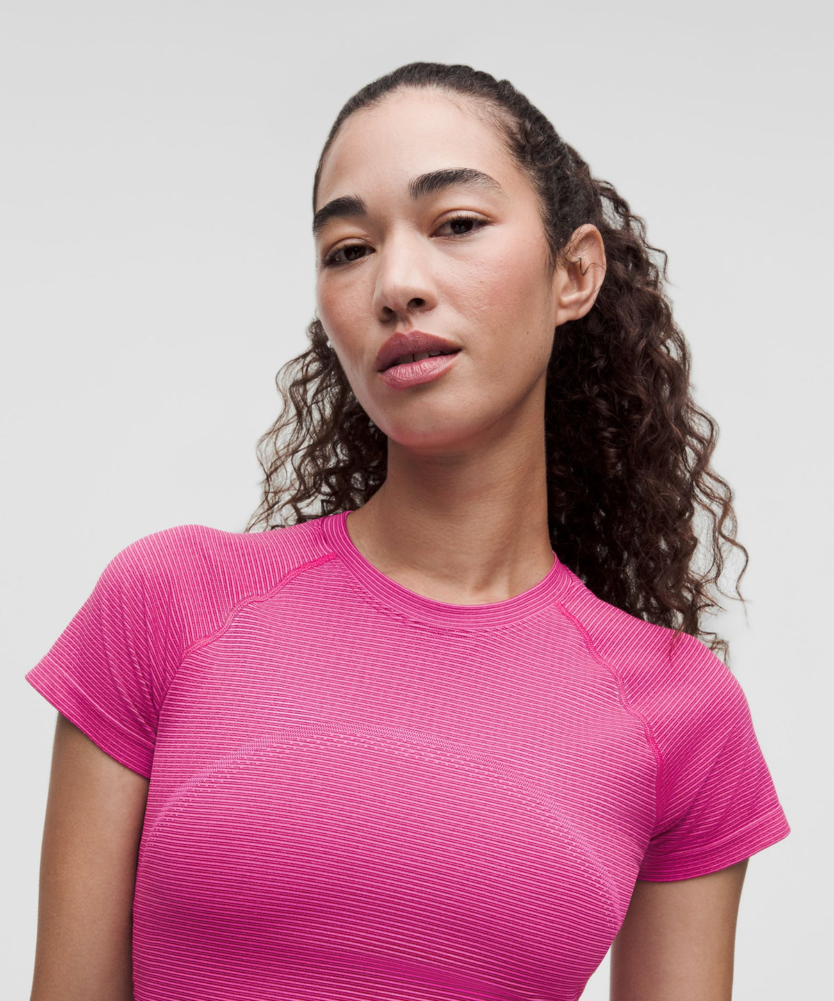 Swiftly Tech Cropped Short-Sleeve Shirt 2.0