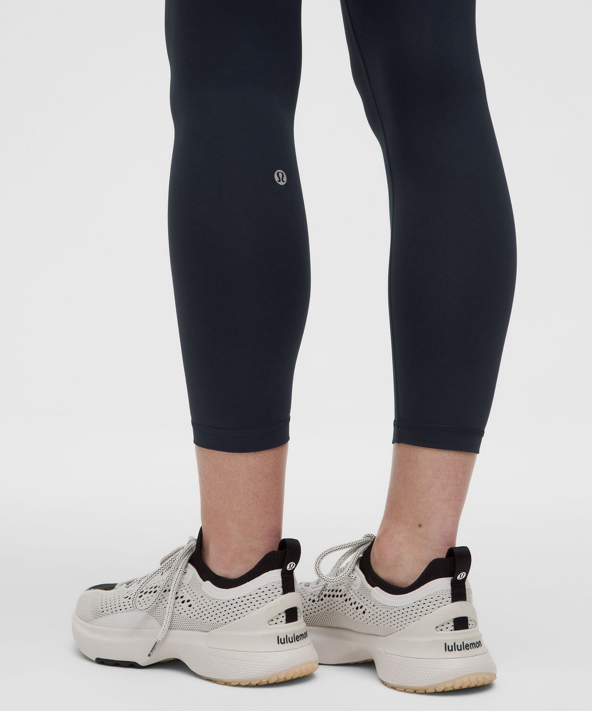 Wunder Train High-Rise Tight with Pockets 25"