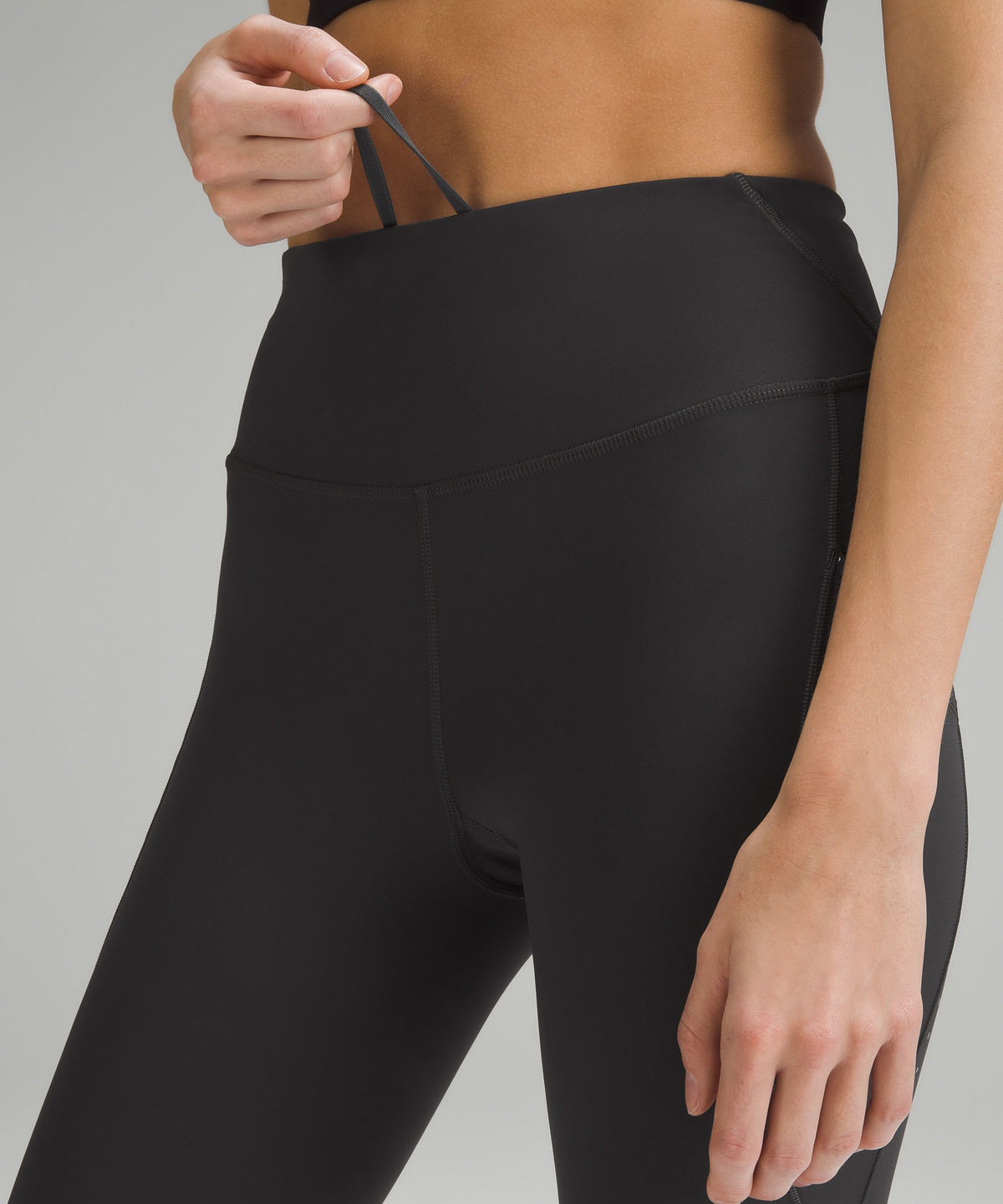 Fast and Free High-Rise Tight 28"5 Pocket