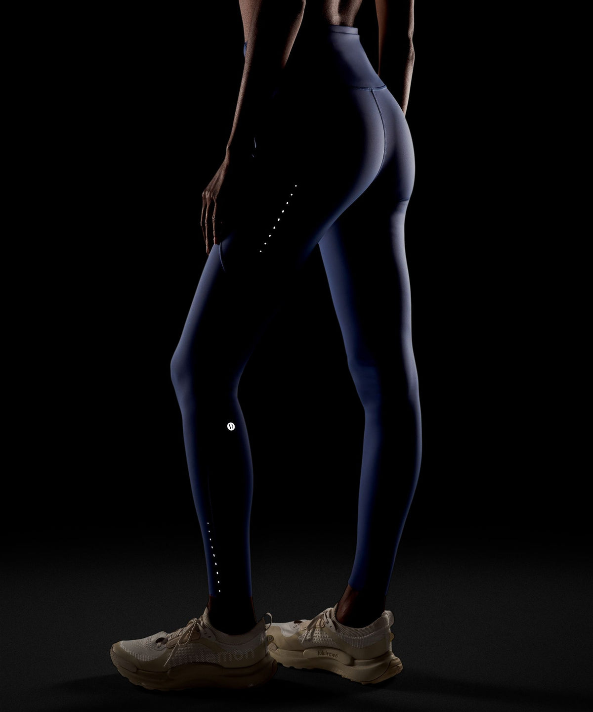 Fast and Free High-Rise Tight 28"5 Pocket